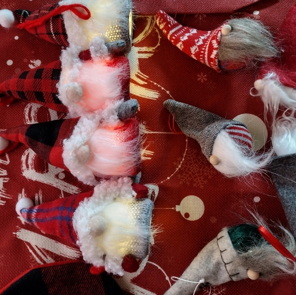 Christmas mini Light up Gnomes, Pillow Covers, Gnome Beer Pong Ball Decor - Picture 3 of 7